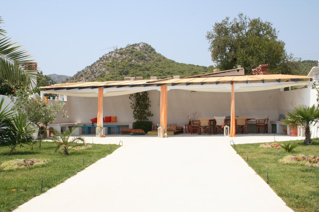 Helios Hotel Agia Marina  ภายนอก รูปภาพ